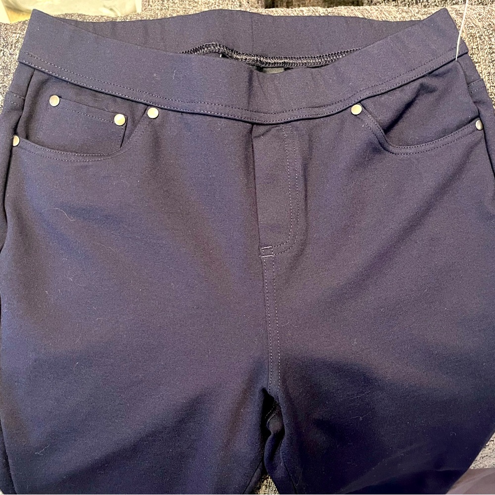 Tahari Elements Stretch Navy Pants - Small